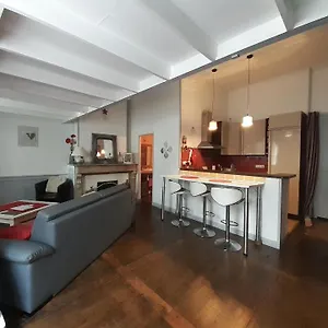 Coquet En Mezzanine Nuit Pour 2 Personnes Appartement Saint-Girons (Ariege)